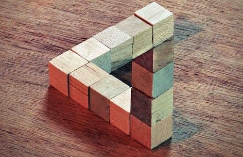 Парадокс нашего времени - выразительная и актуальная статья